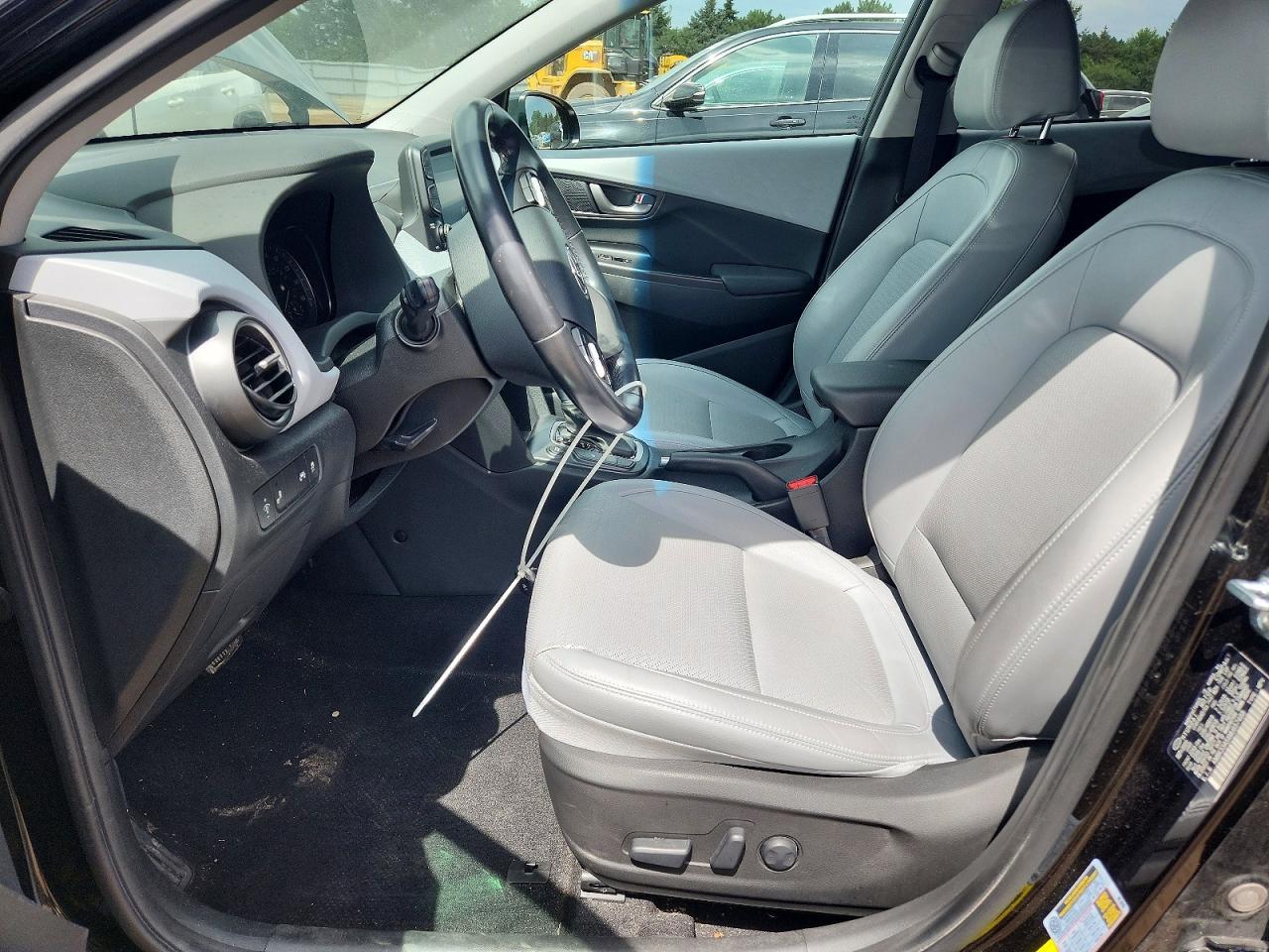 2021 Hyundai Kona Limited - Image 7