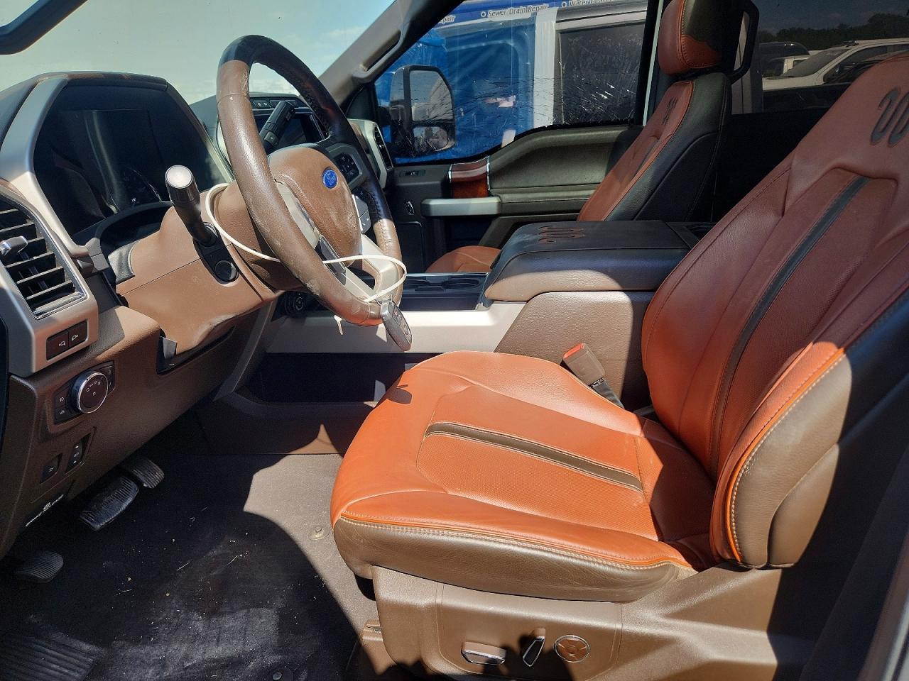 2022 Ford F250 Super Duty - Image 7