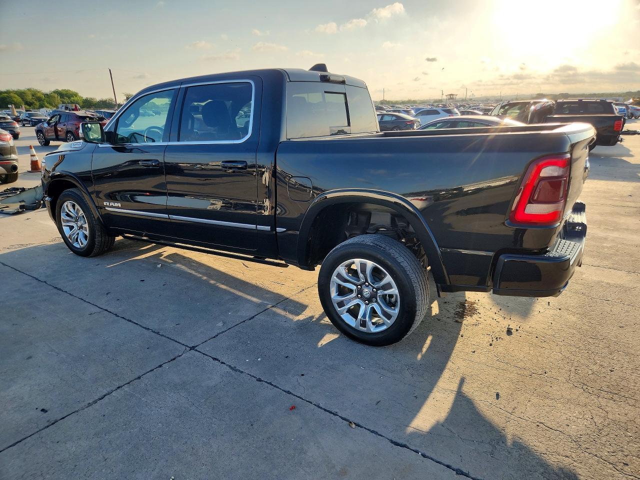 2024 Ram 1500 Limited - Фото 2