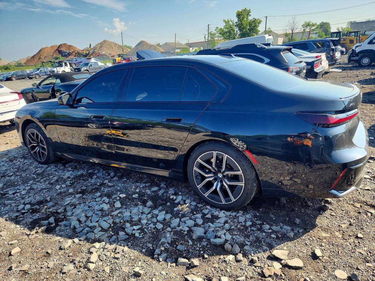 2024 BMW 740 Xi - Фото 2