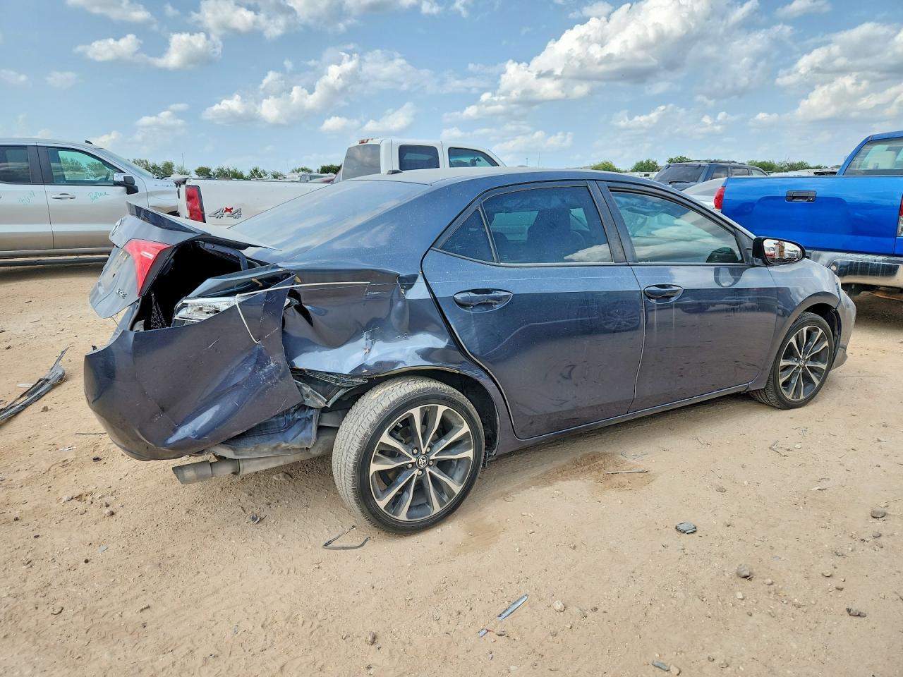 2017 Toyota Corolla Xse - Фото 3
