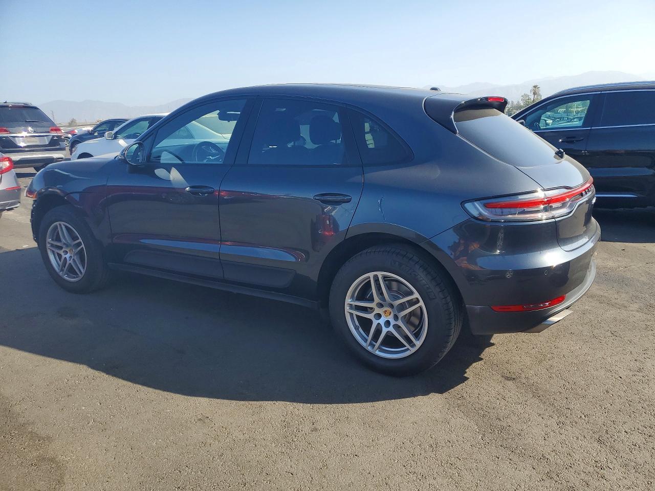 2020 Porsche Macan - Фото 2