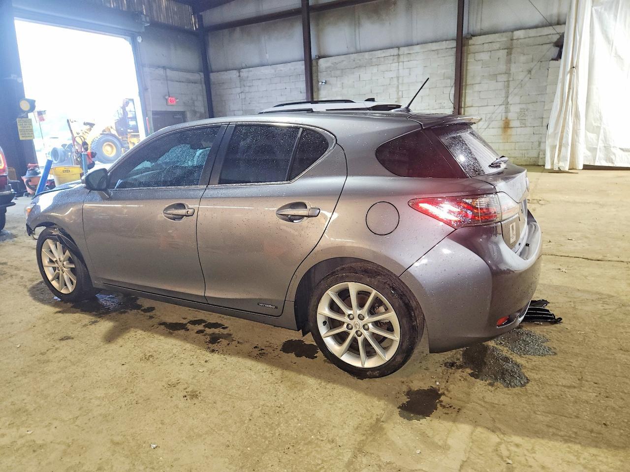 2012 Lexus Ct 200 - Image 2