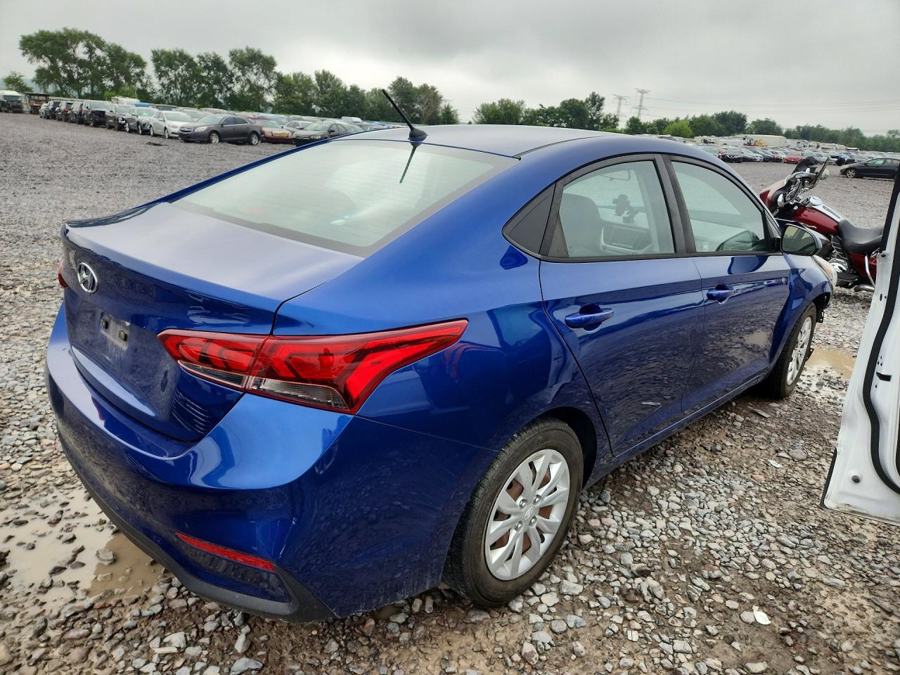2020 Hyundai Accent Se - Image 3