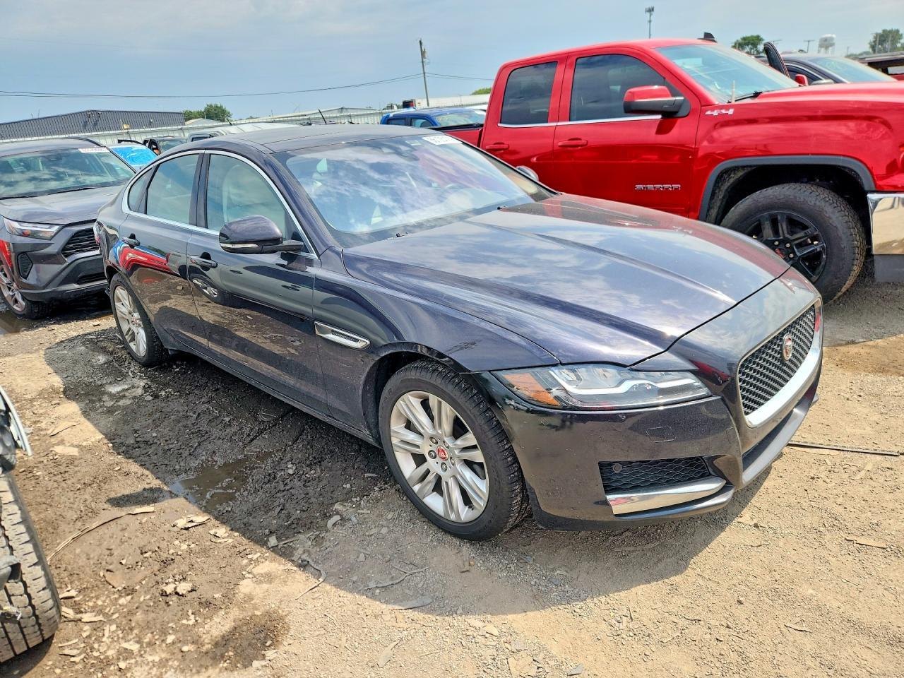 2017 Jaguar Xf Premium - Фото 4