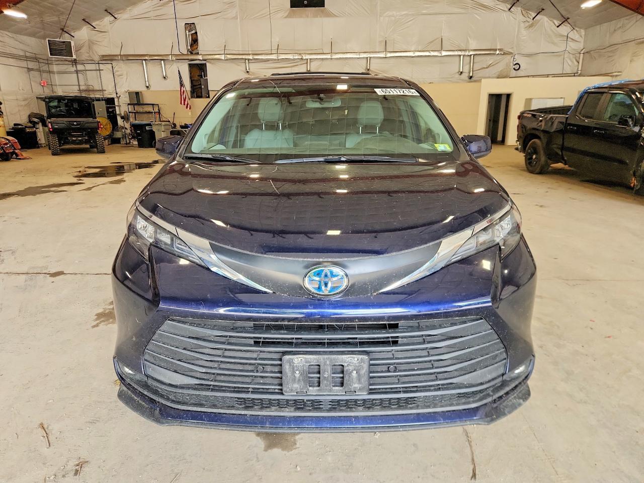 2025 Toyota Sienna Xle 7-Passenger - Фото 5