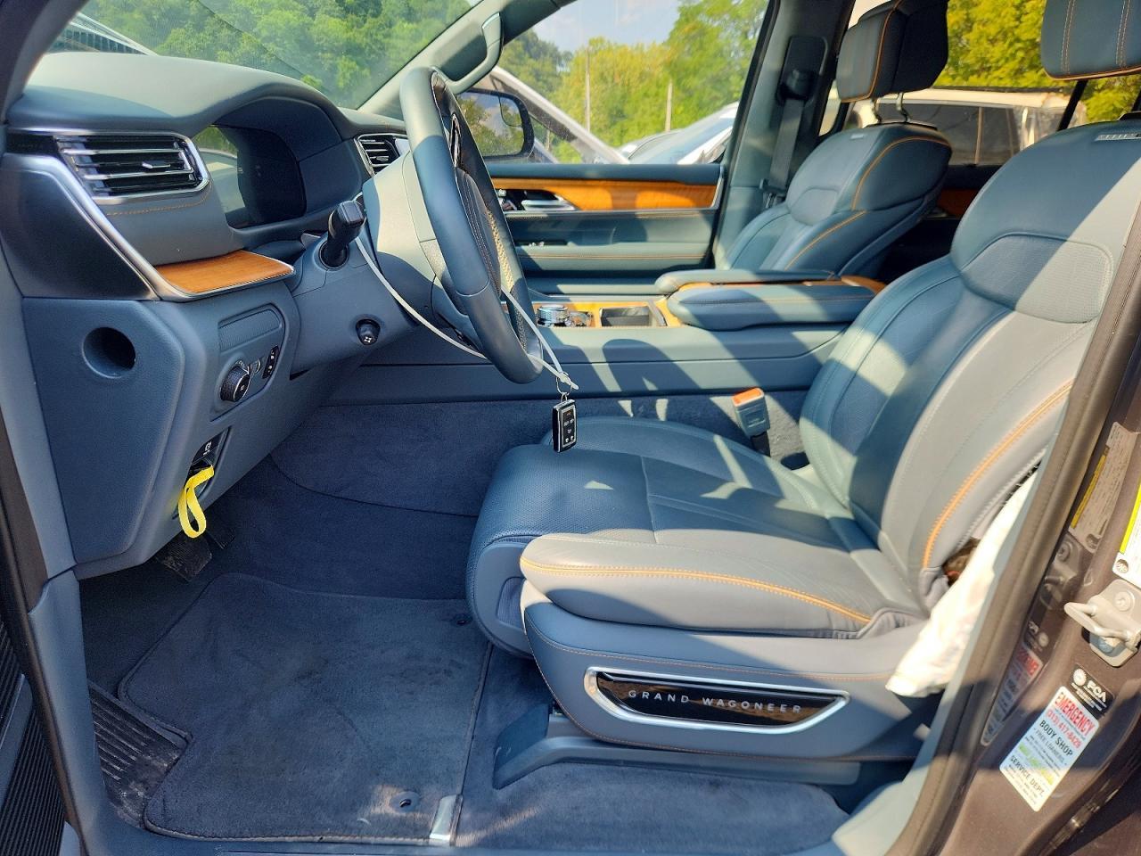 2022 Jeep Grand Wagoneer Series Ii - Фото 7
