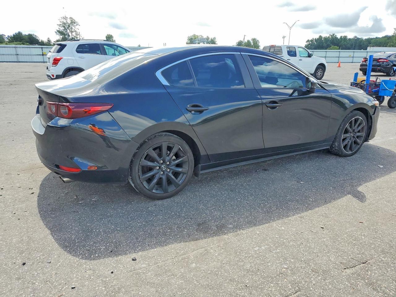 2025 Mazda 3 Select Sport - Фото 3