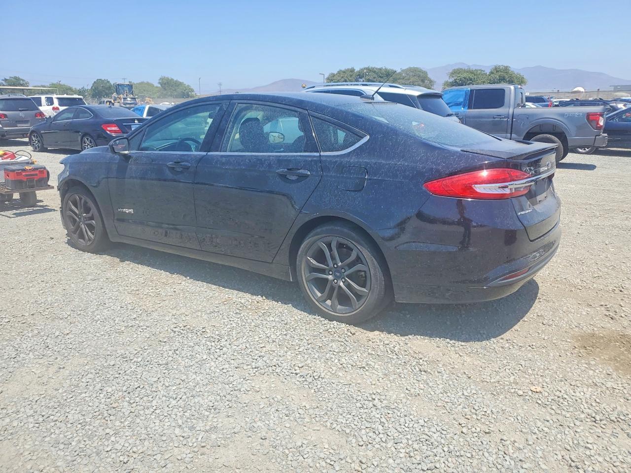 2018 Ford Fusion Se Hybrid - Фото 2