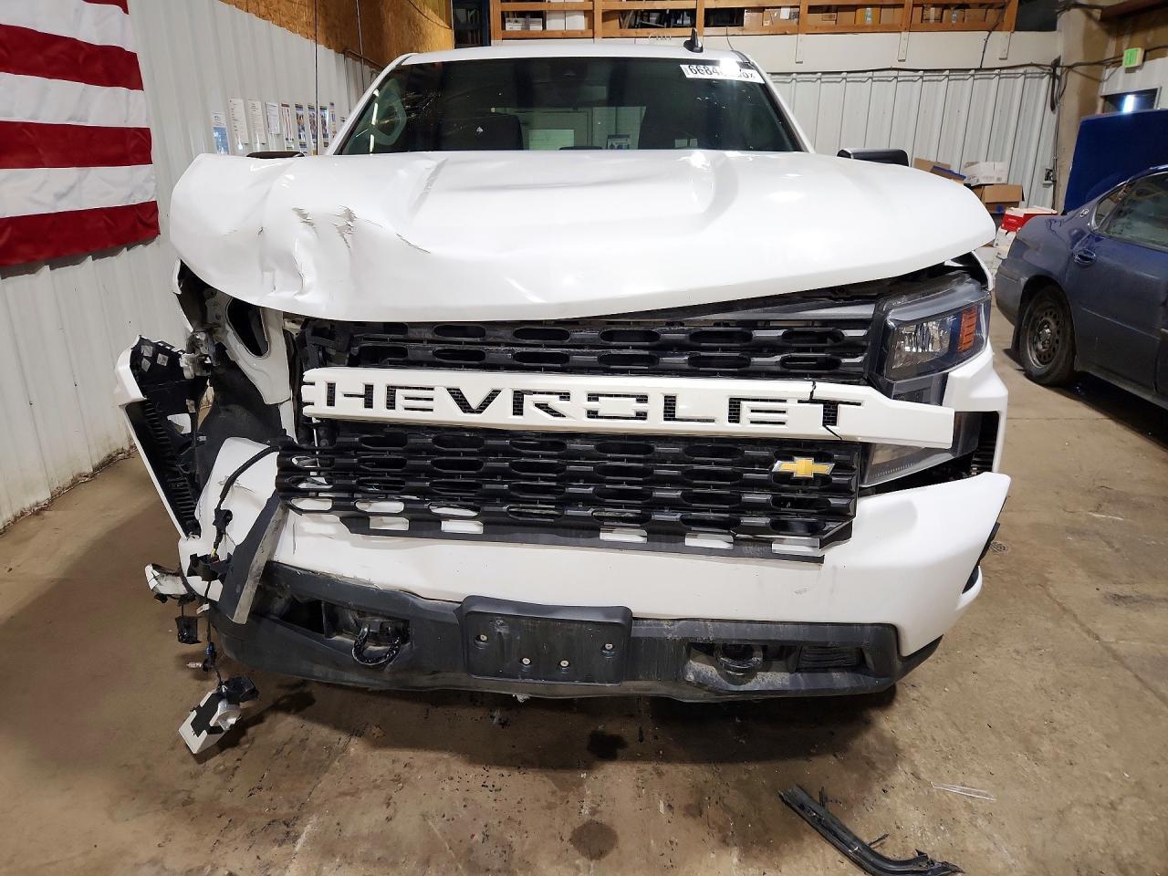 2022 Chevrolet Silverado Ltd K1500 Custom - Фото 5