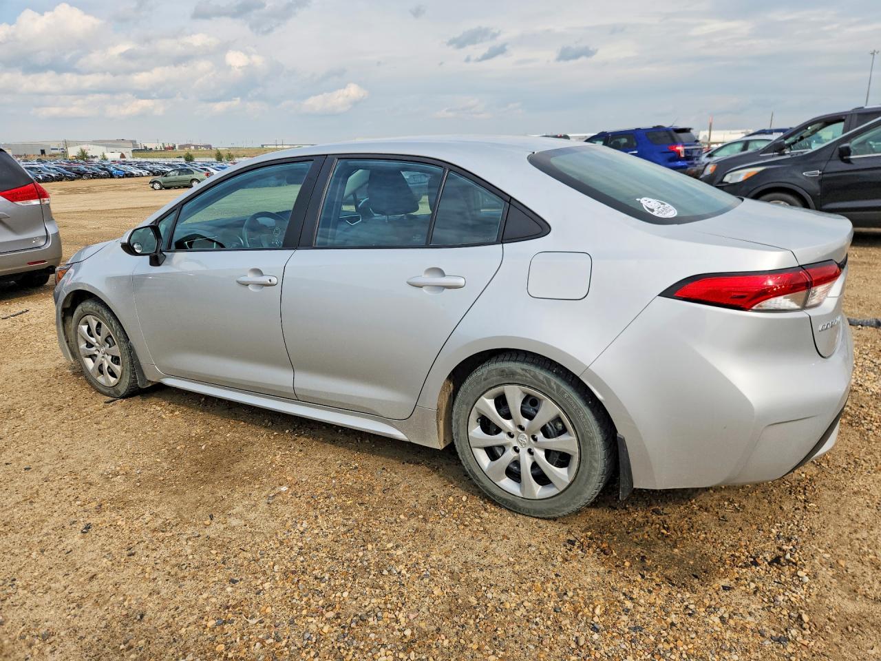 2022 Toyota Corolla Le - Image 2