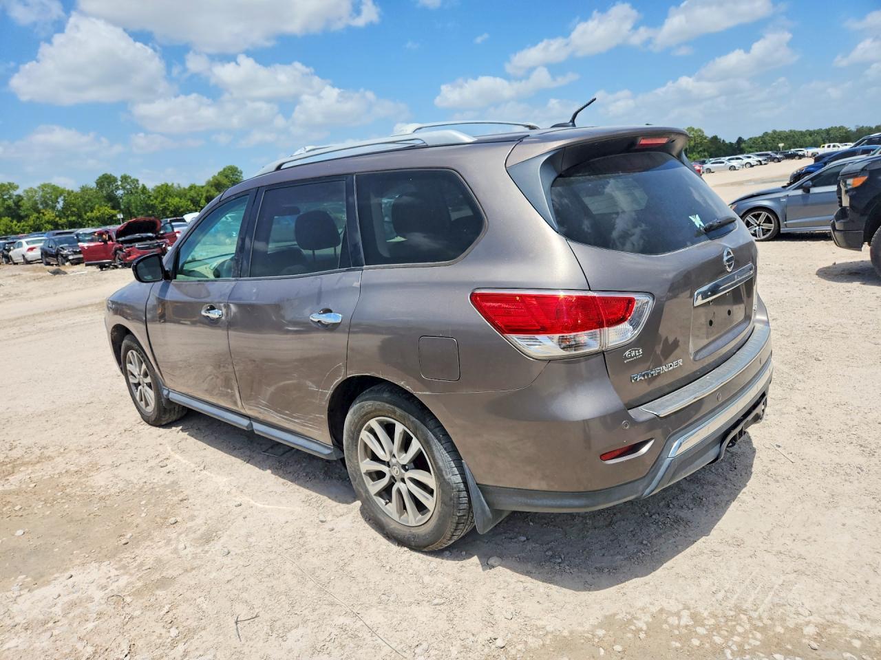 2014 Nissan Pathfinder S - Фото 2