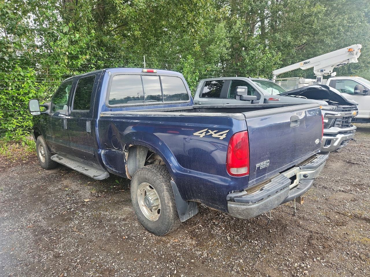 2001 Ford F250 Super Duty - Фото 2