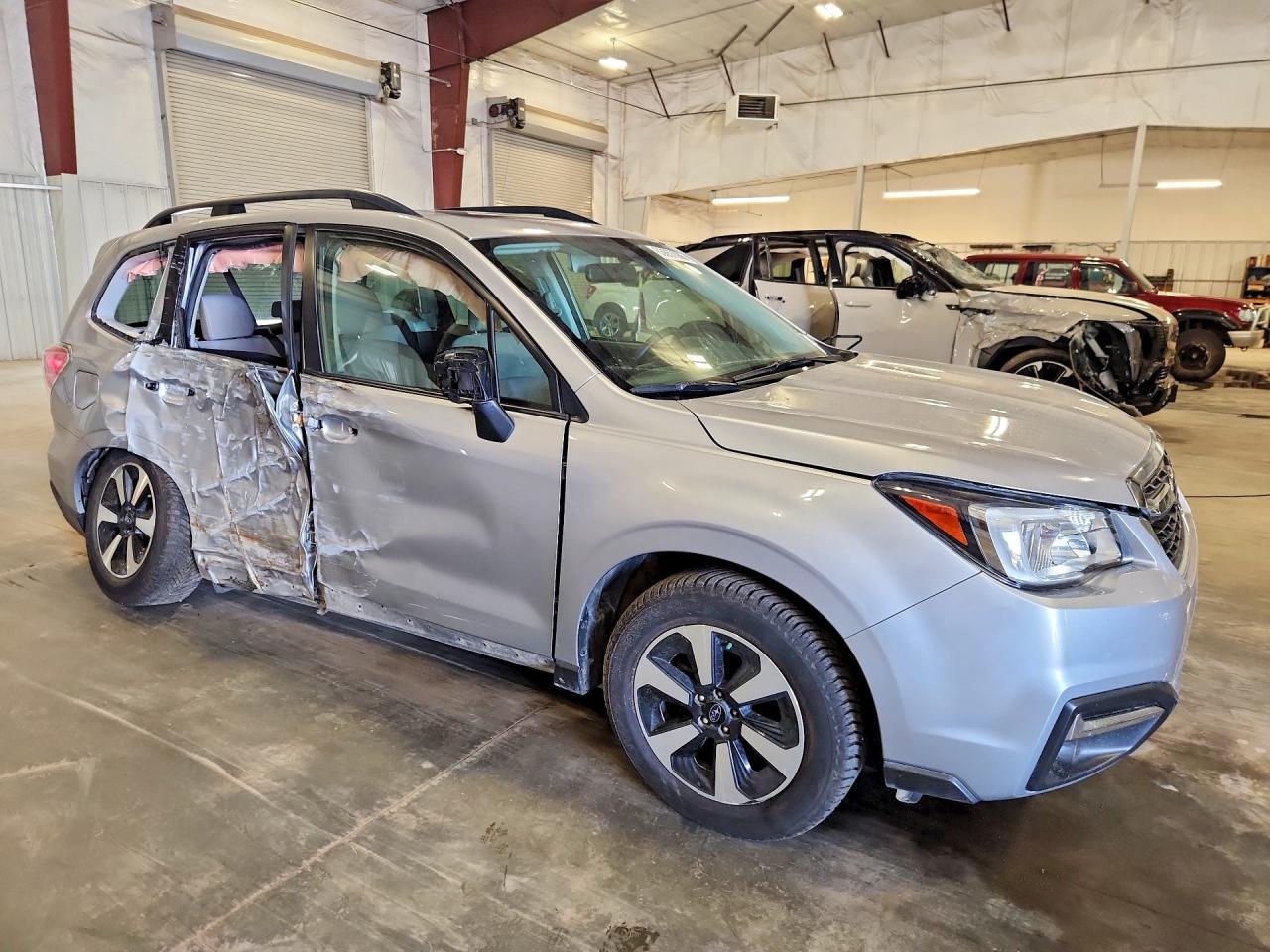 2017 Subaru Forester 2.5I Premium - Фото 4