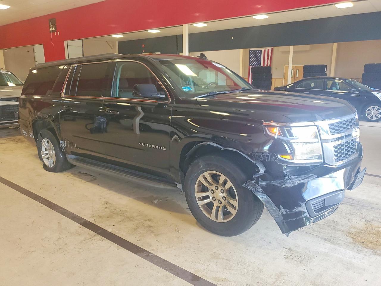 2015 Chevrolet Suburban K1500 Ls - Image 4