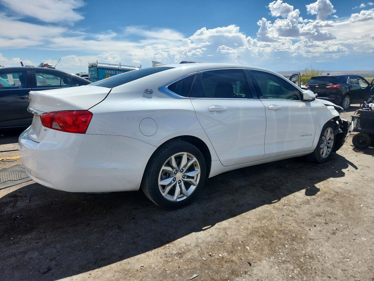 2017 Chevrolet Impala Lt - Image 3