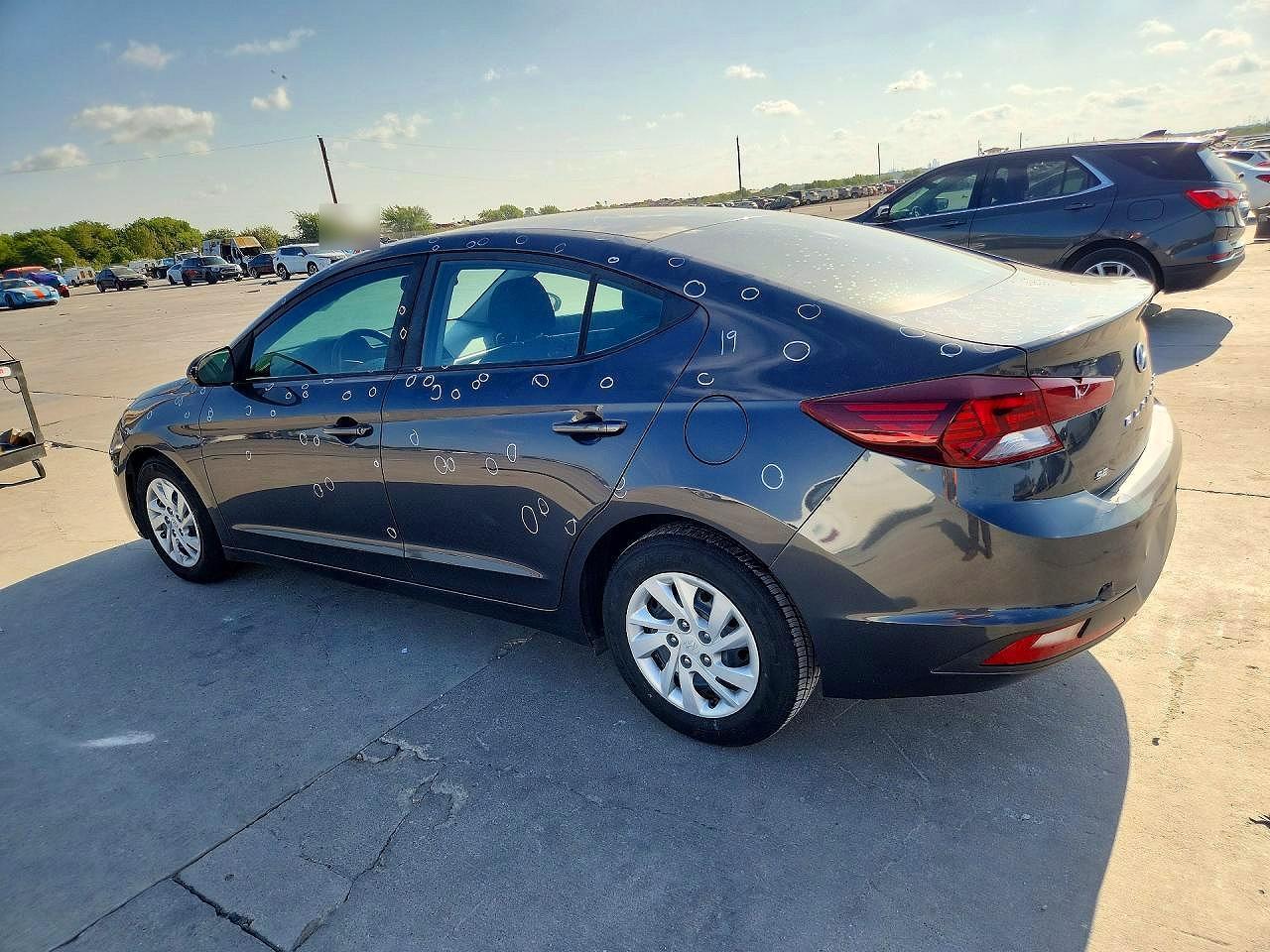 2020 Hyundai Elantra Se - Фото 2