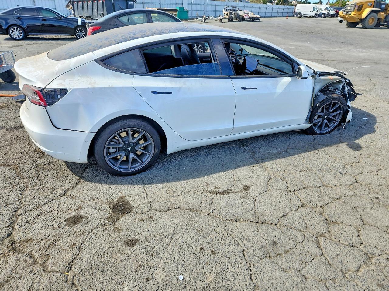 2021 Tesla Model 3 - Image 3