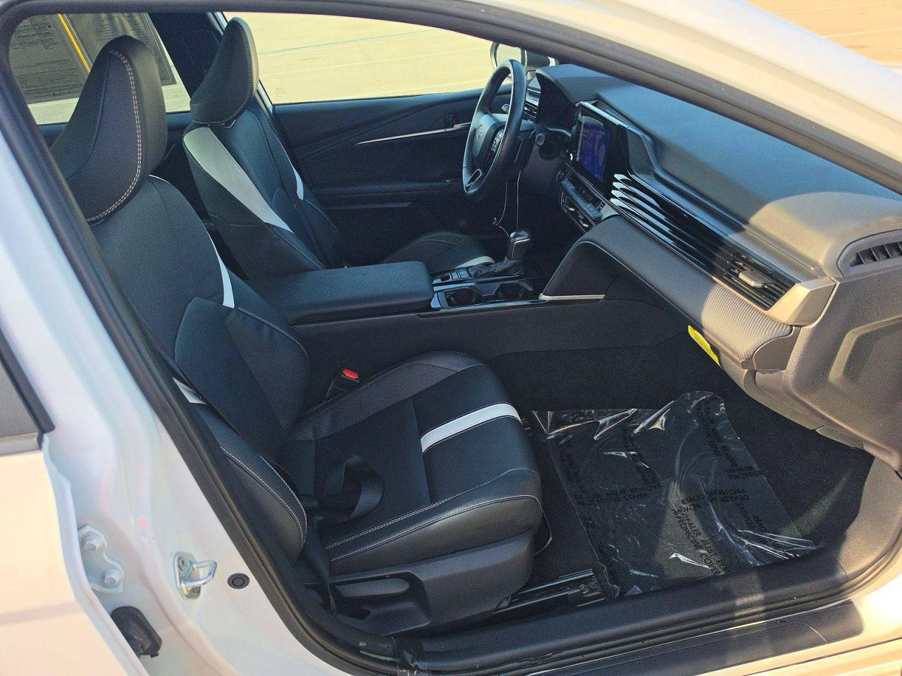 2025 Toyota Camry Se - Фото 5