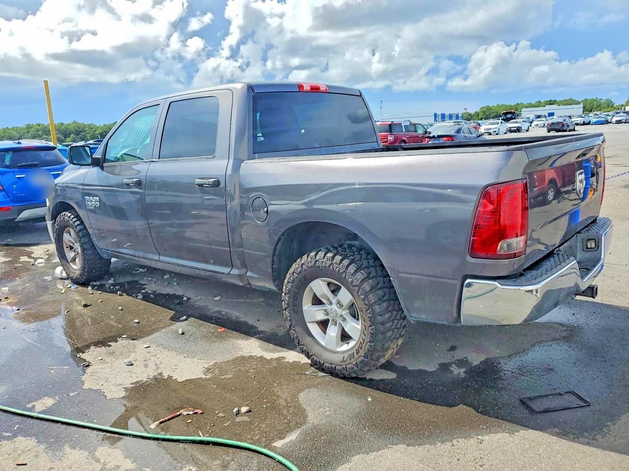 2021 Ram 1500 Classic Tradesman - Фото 2