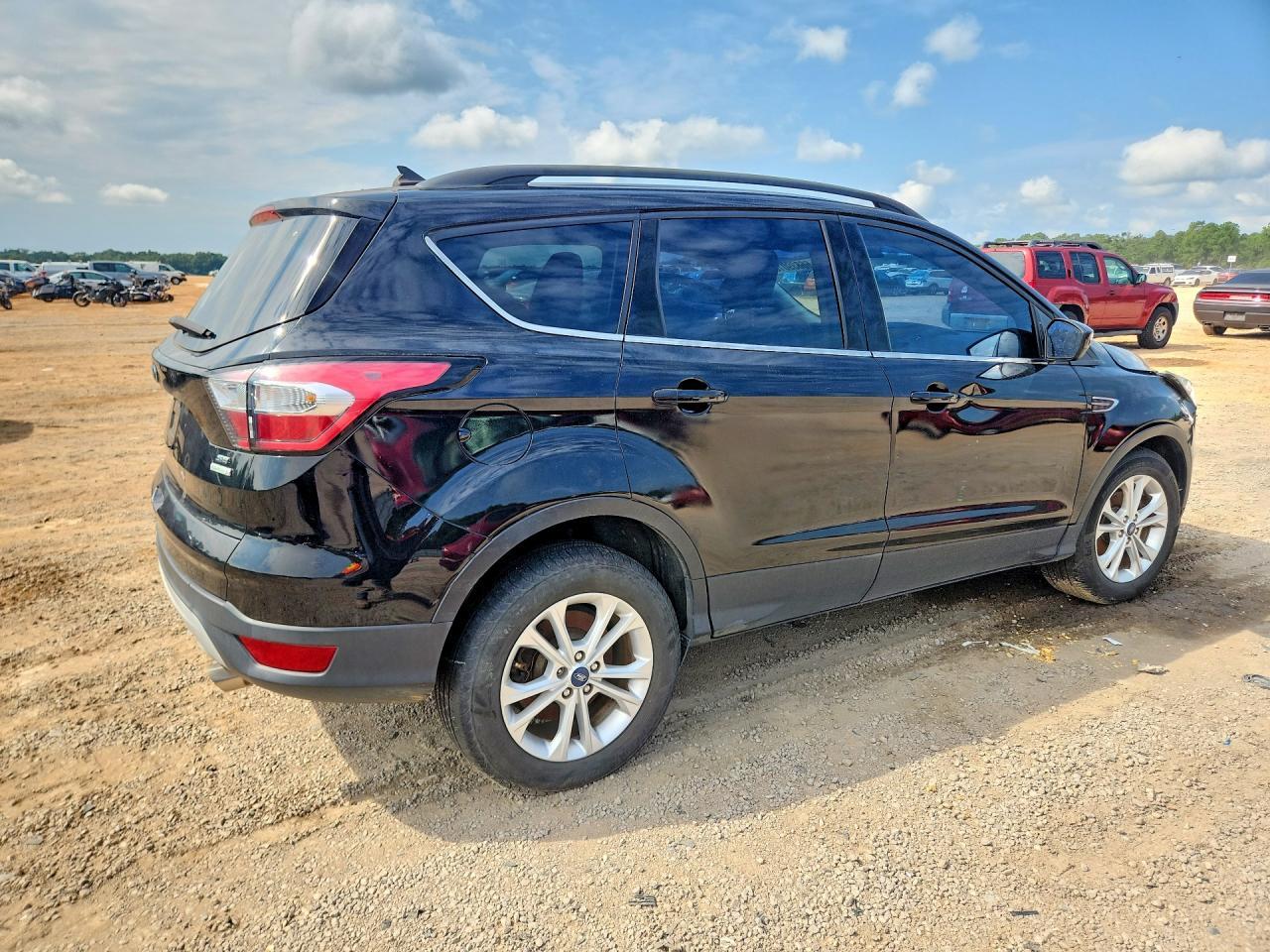 2018 Ford Escape Se - Фото 3