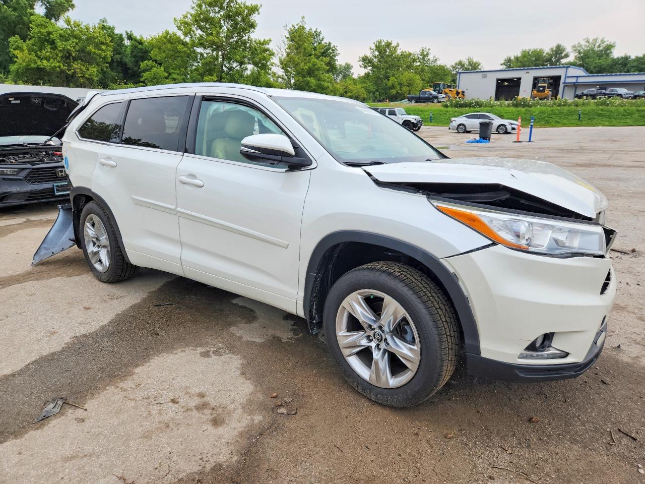 2016 Toyota Highlander Limited - Фото 4