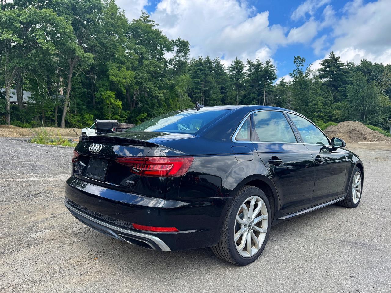 2019 Audi A4 Premium Plus - Фото 4
