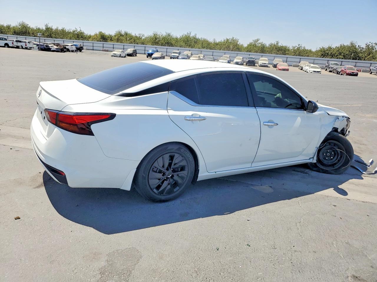 2024 Nissan Altima S - Image 3