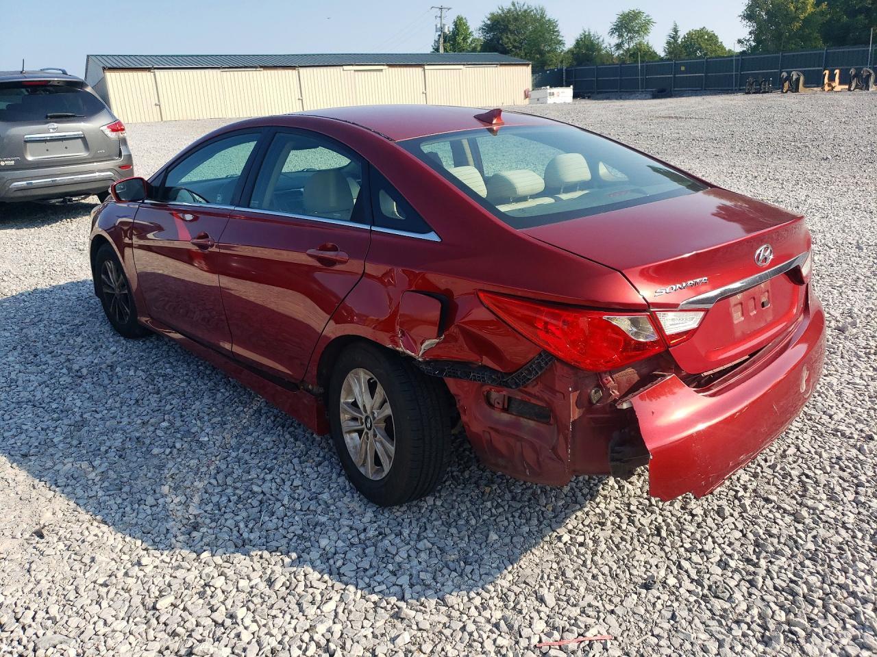 2014 Hyundai Sonata Gls - Image 2