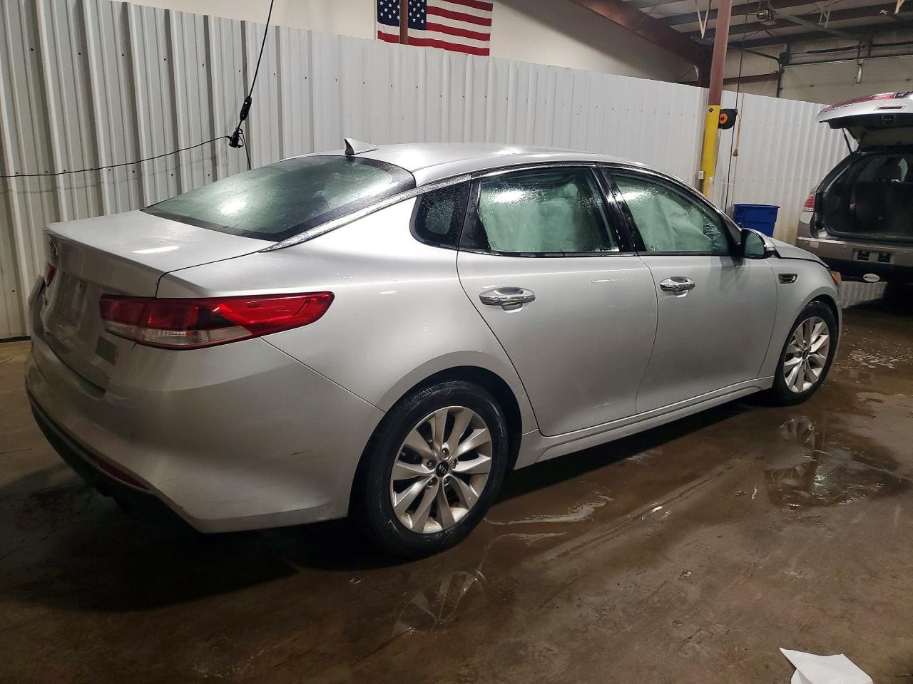 2018 Kia Optima Lx - Фото 3