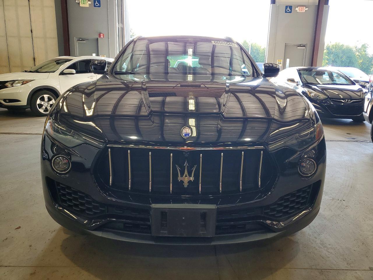 2017 Maserati Levante S - Фото 5