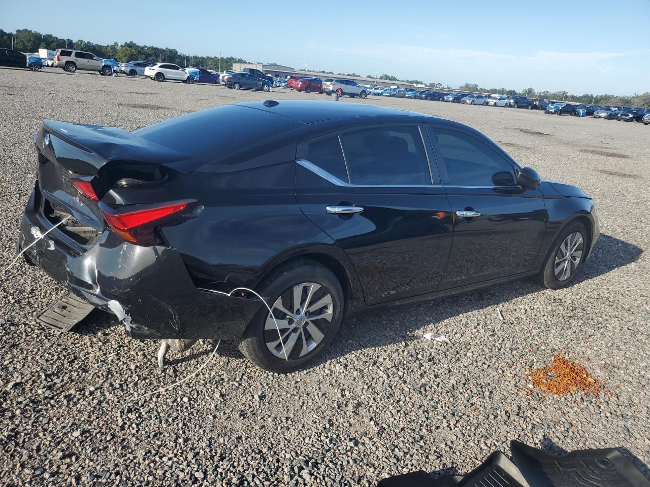 2020 Nissan Altima S - Фото 3