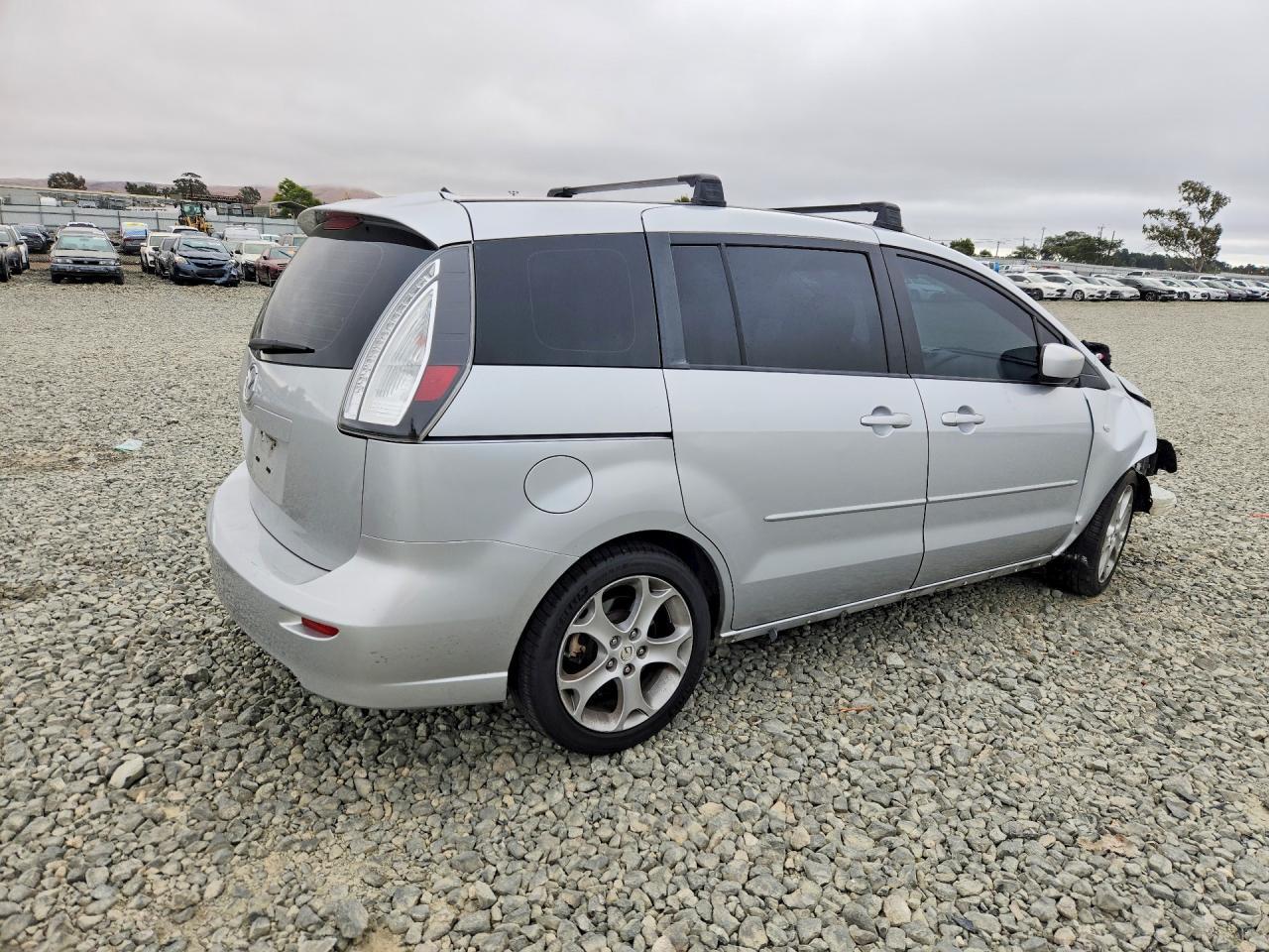 2008 Mazda 5 - Image 3