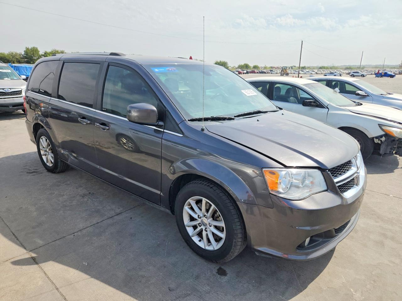 2019 Dodge Grand Caravan Sxt - Image 4