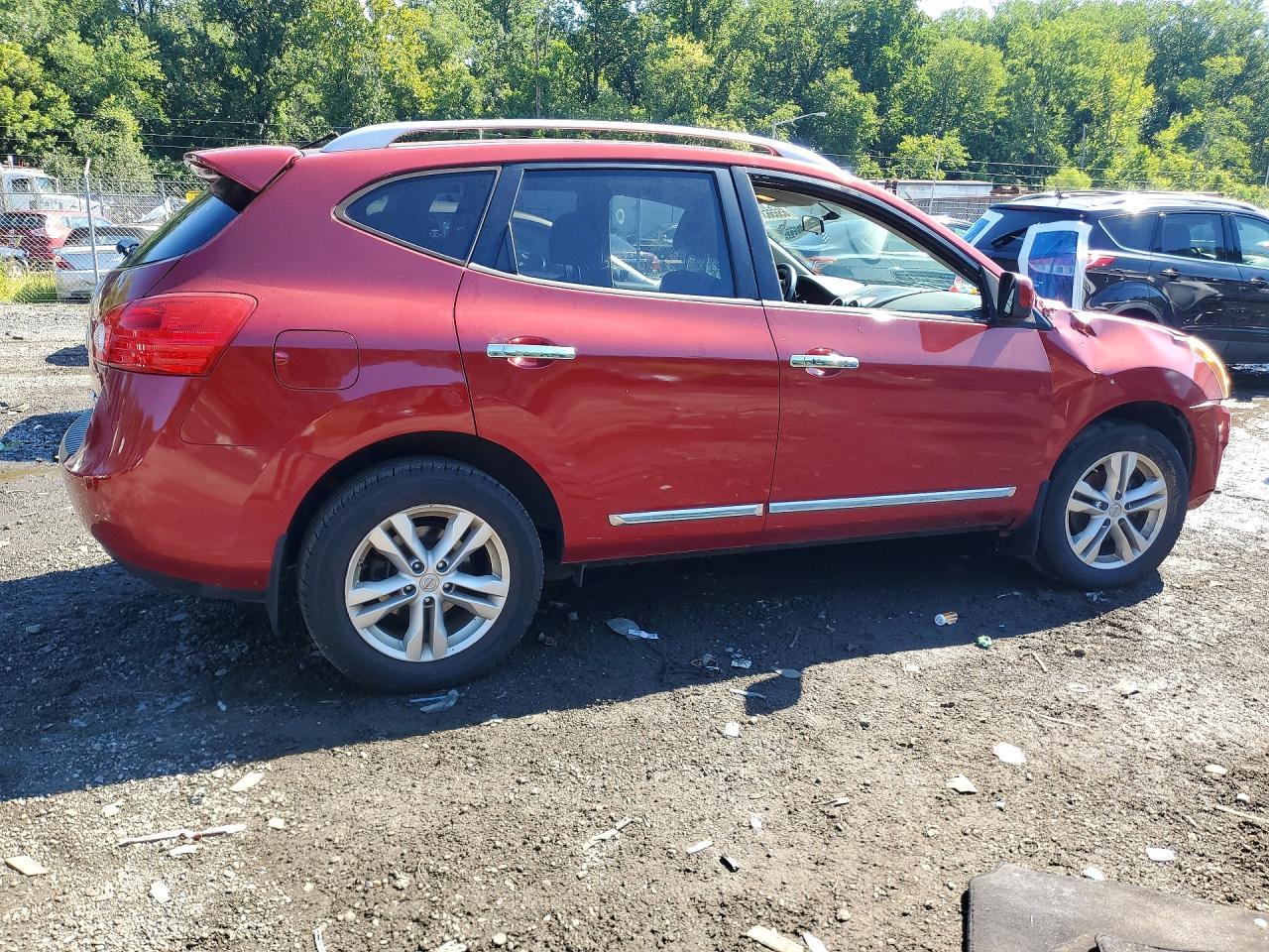 2013 Nissan Rogue S - Image 3