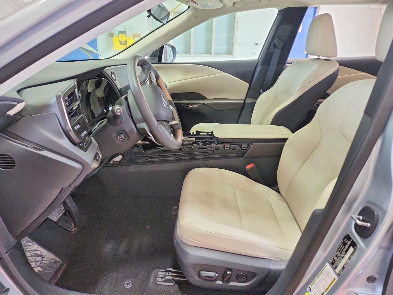2024 Lexus Rx 350 - Image 7