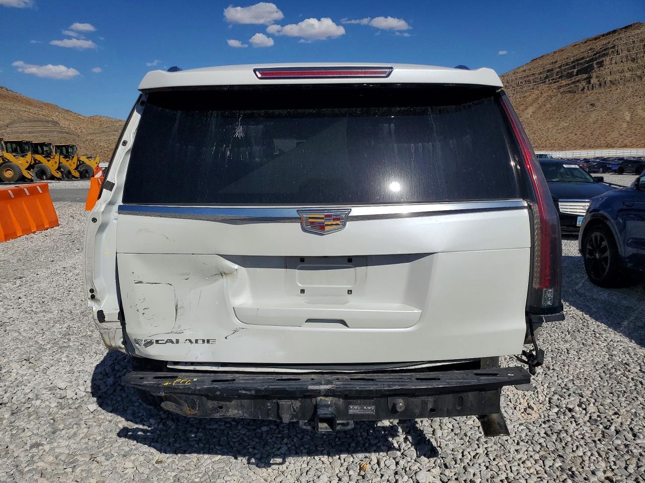 2016 Cadillac Escalade Esv Premium - Image 6
