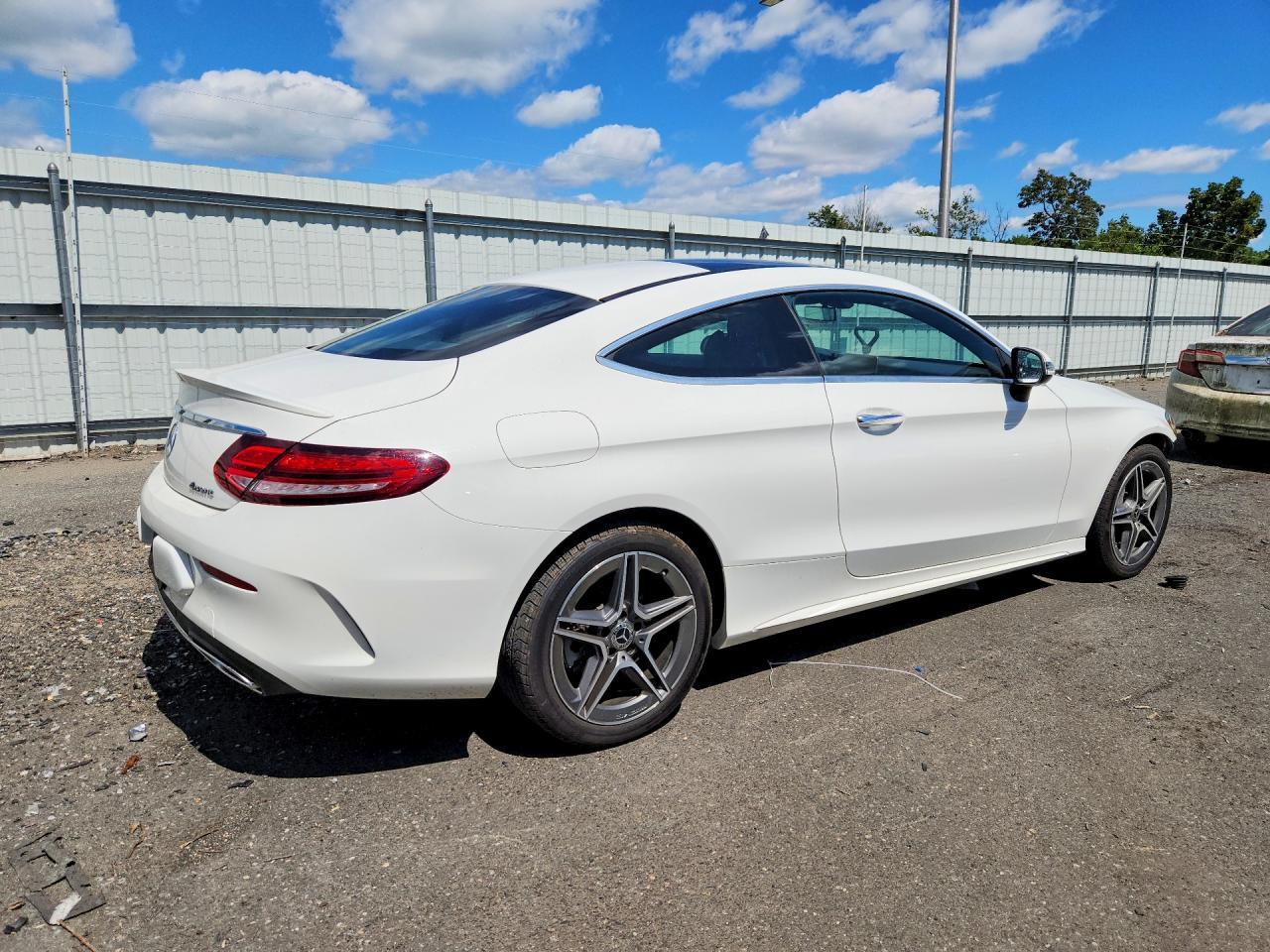 2019 Mercedes-Benz C 300 4Matic - Фото 3