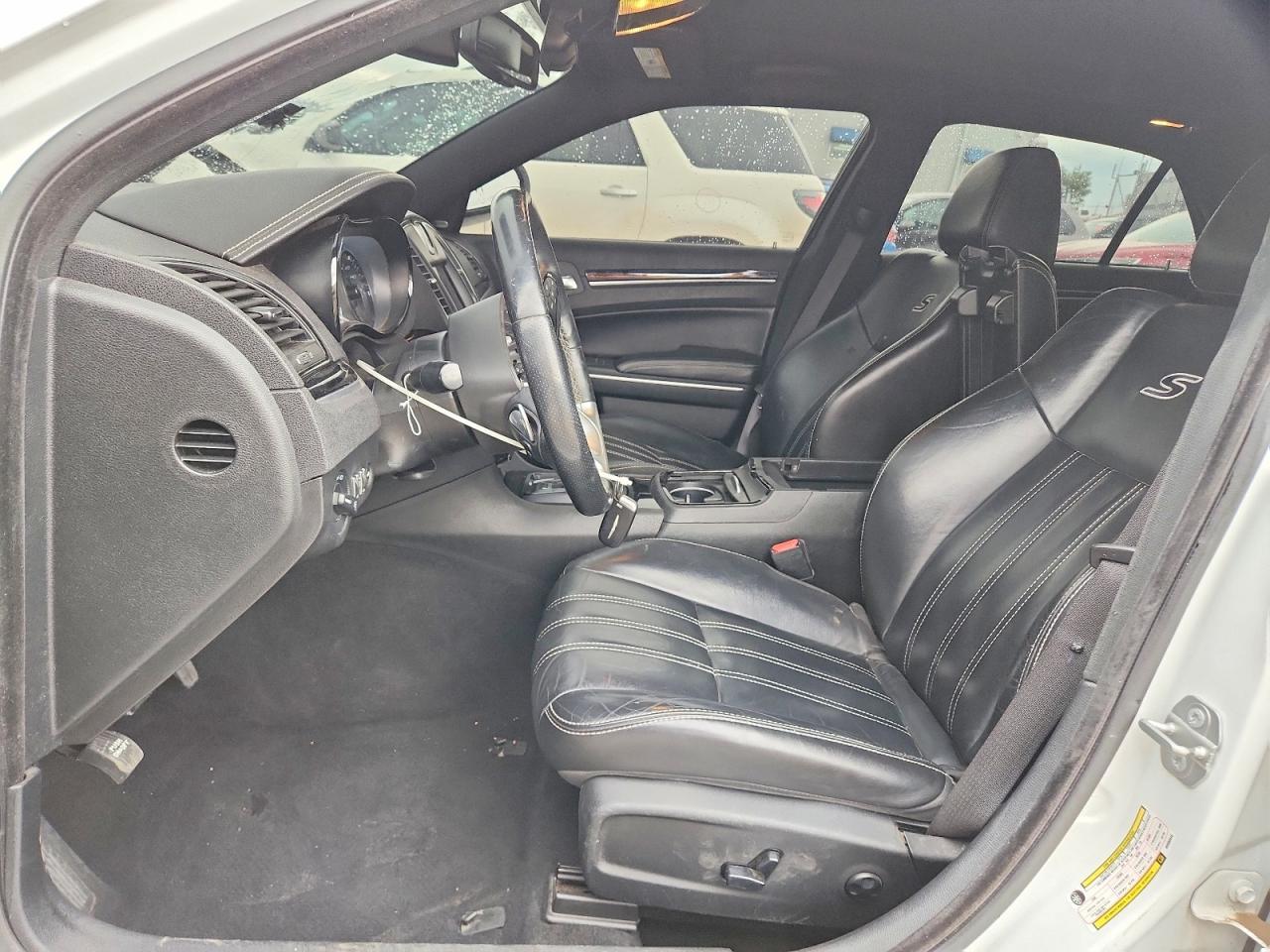 2019 Chrysler 300 S - Фото 7