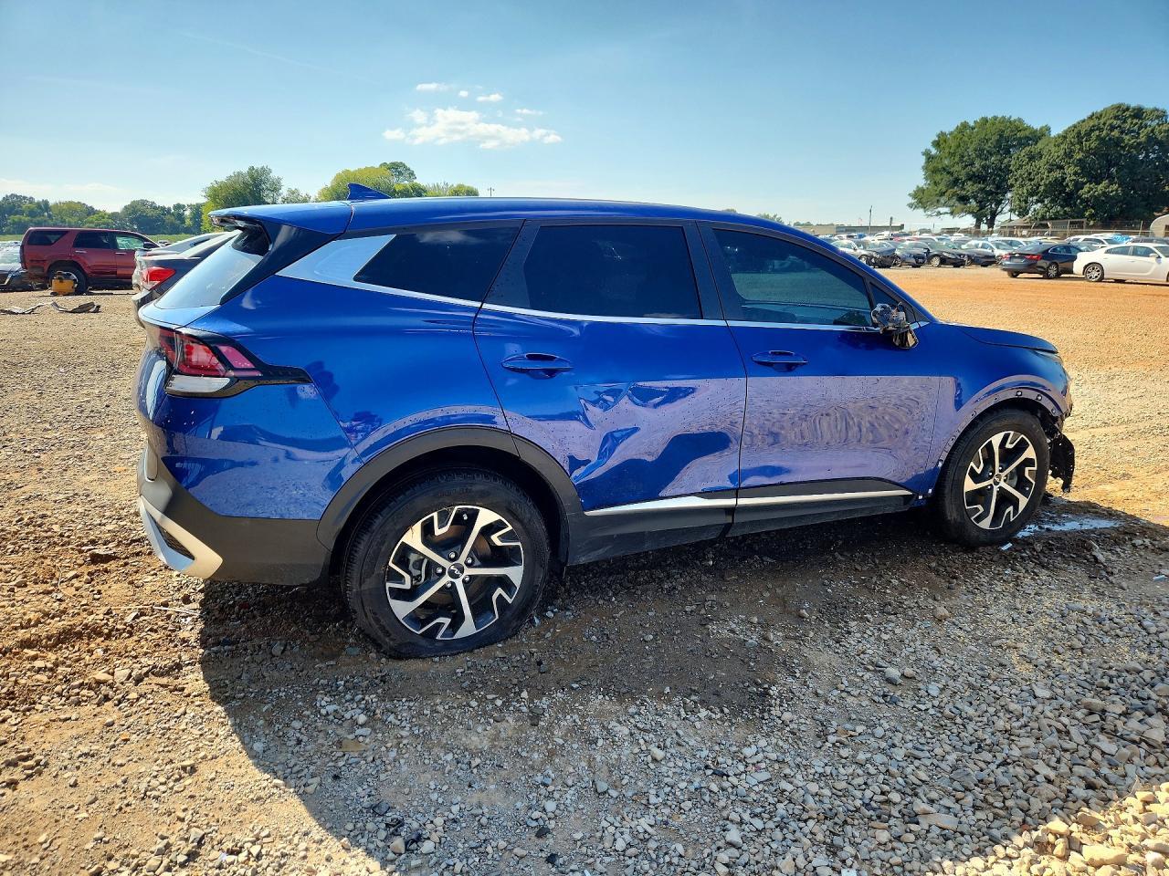 2024 Kia Sportage Ex - Image 3