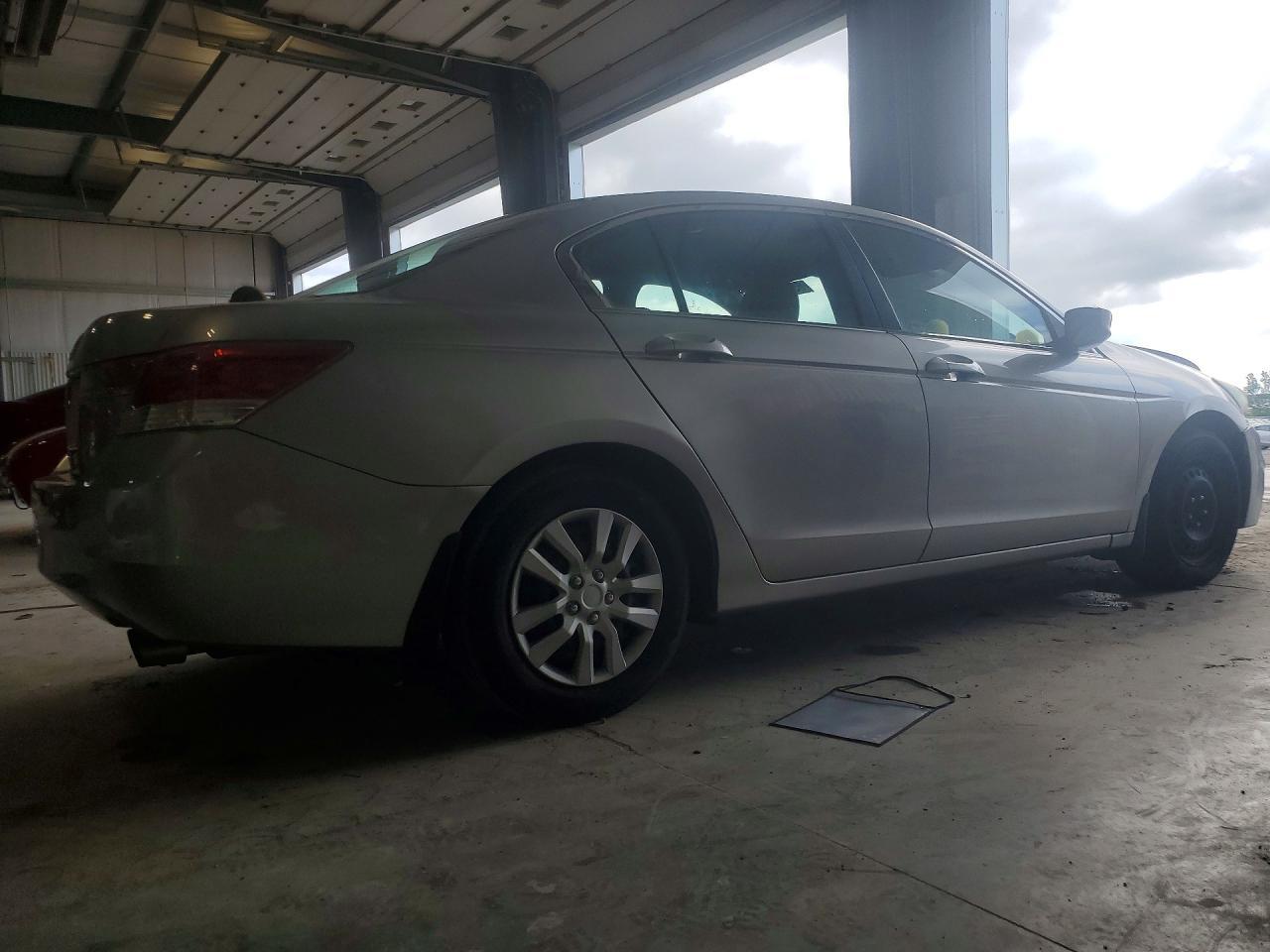 2011 Honda Accord Lx - Фото 3