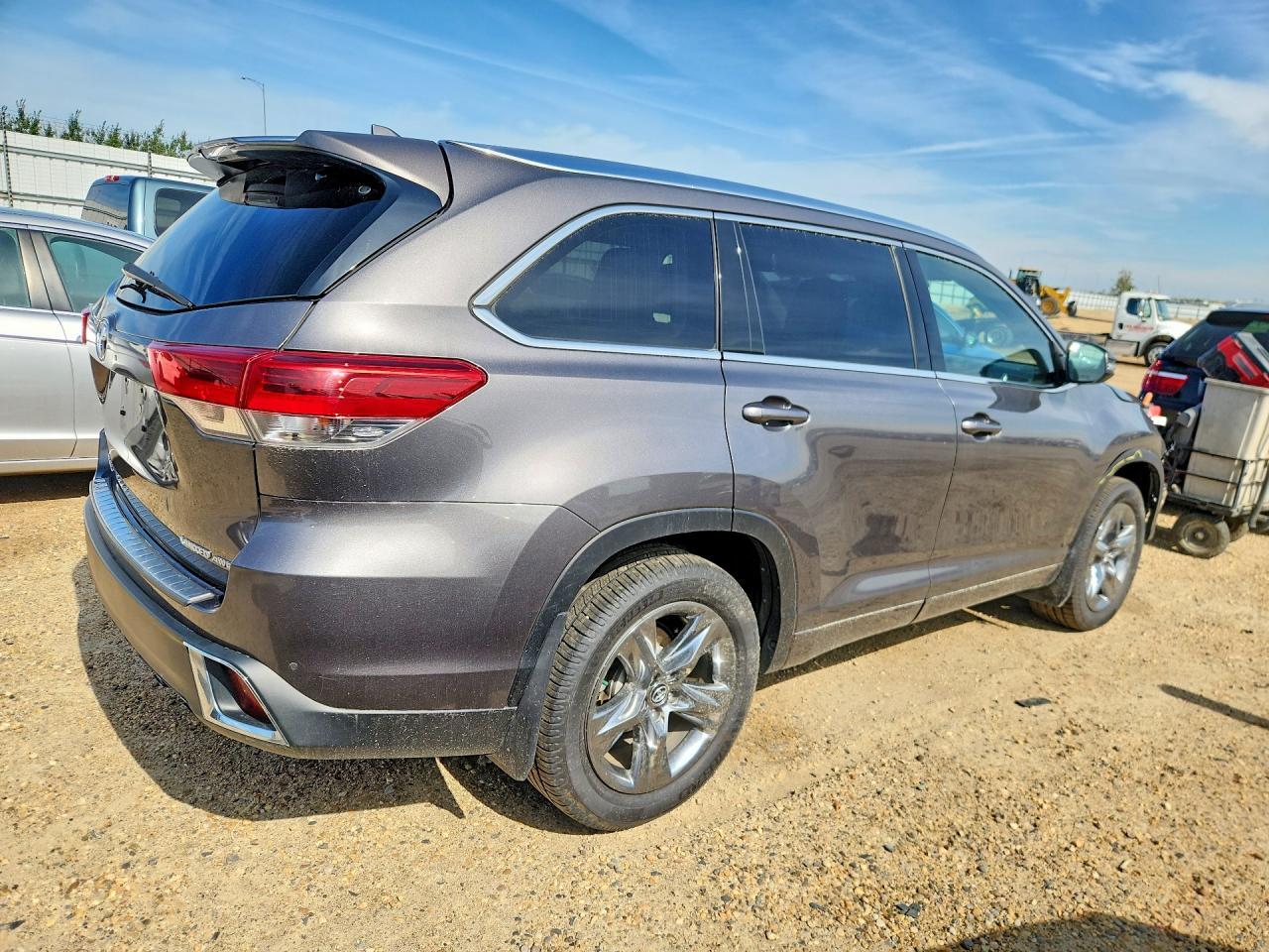 2018 Toyota Highlander Limited - Фото 3