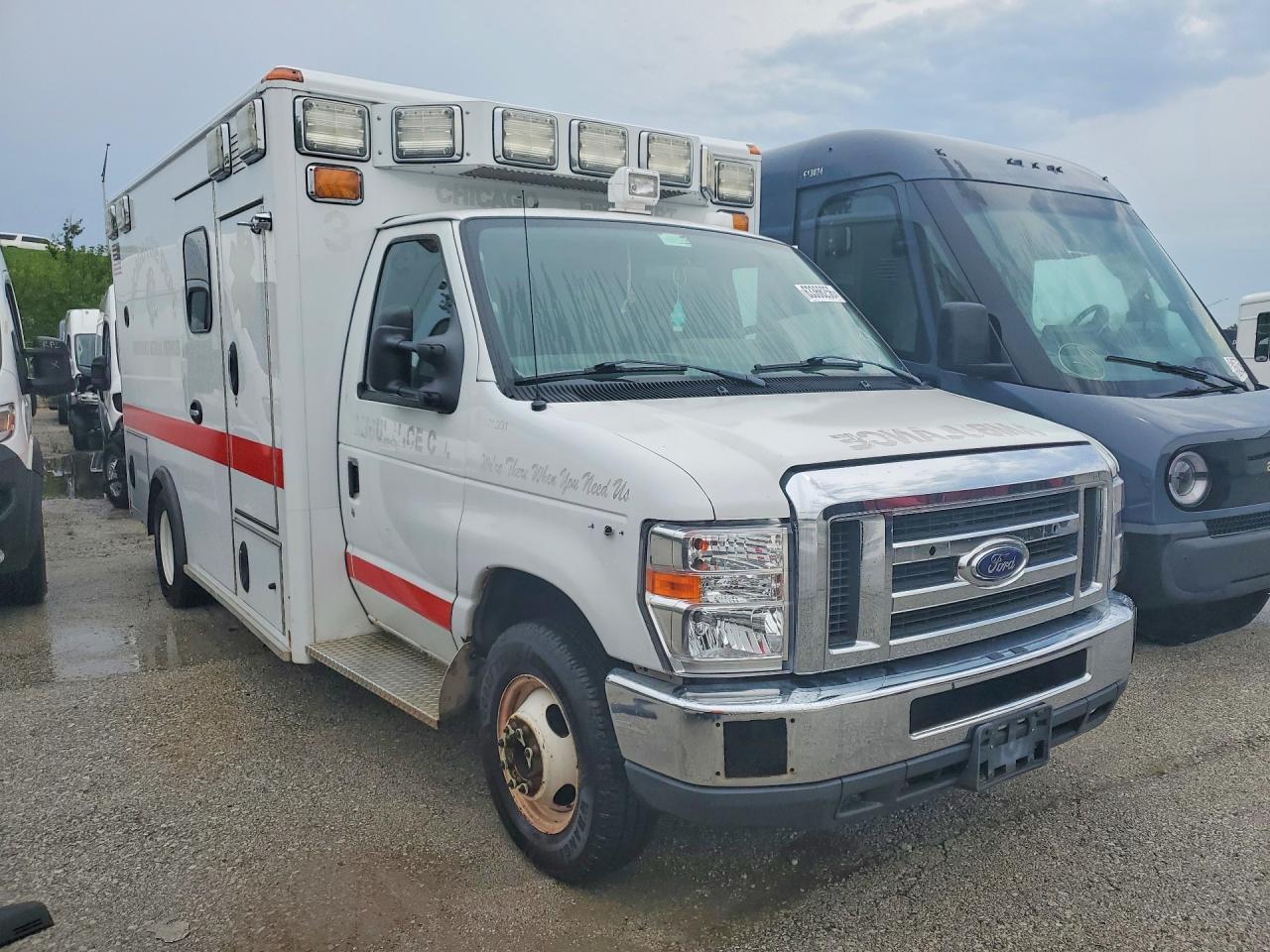 2017 Ford Econoline E450 Sd Ambulance - Фото 4