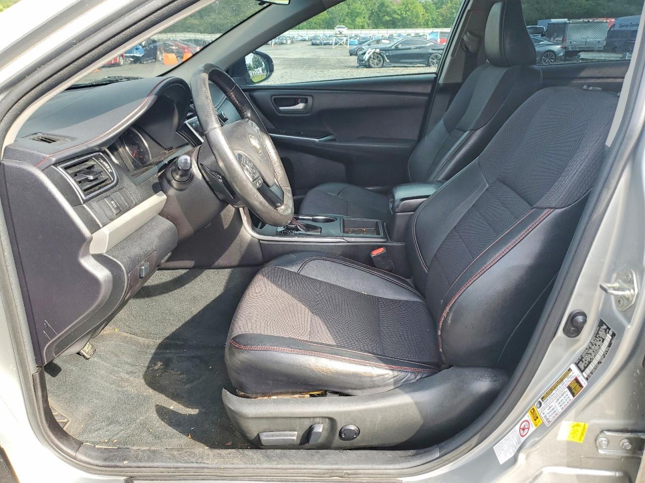 2017 Toyota Camry Se - Image 7