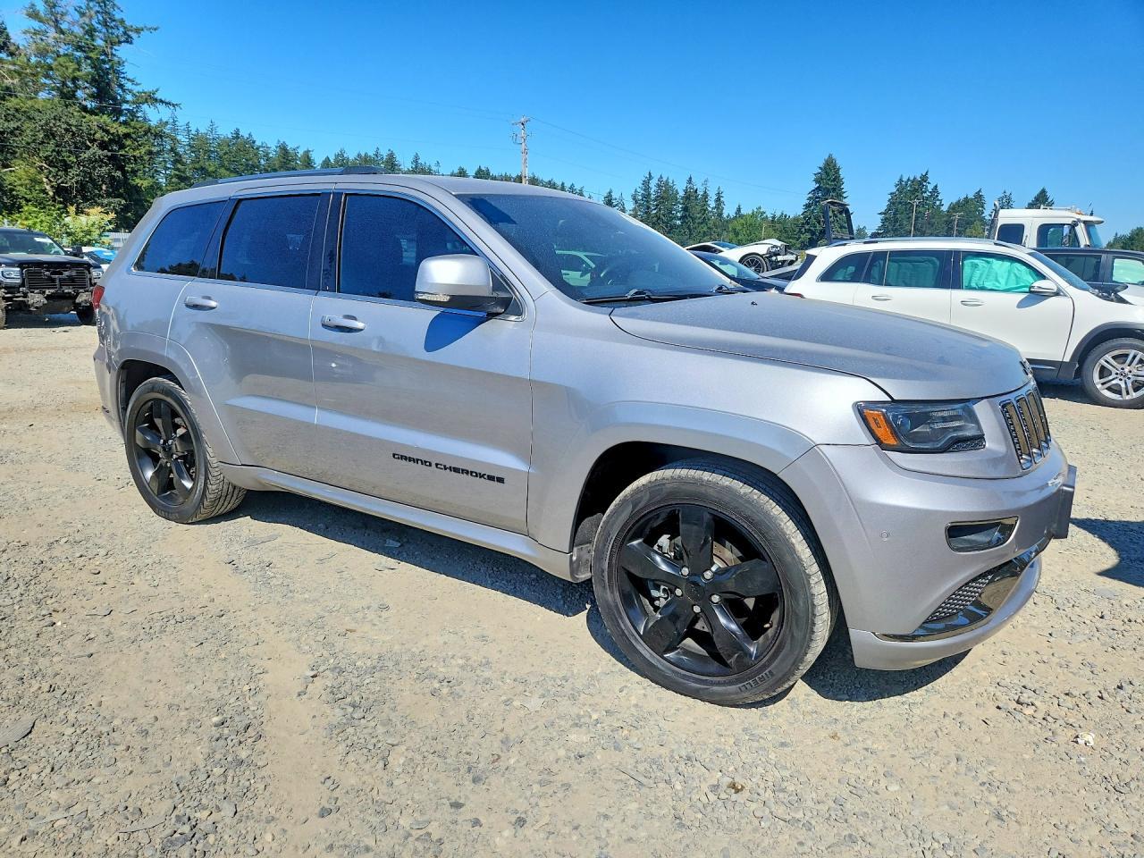 2015 Jeep Grand Cherokee Overland - Image 4
