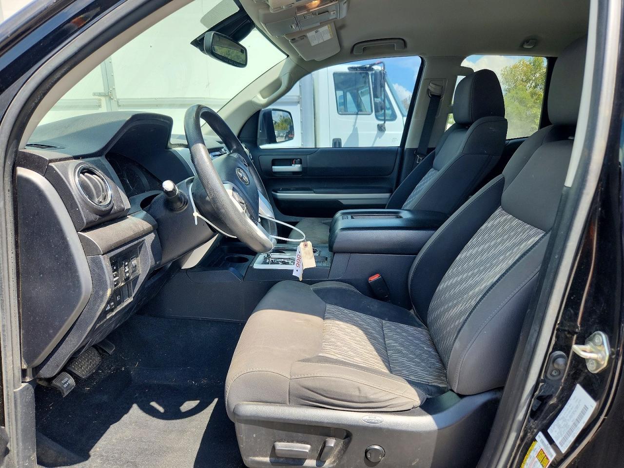 2020 Toyota Tundra Sr5 - Image 7