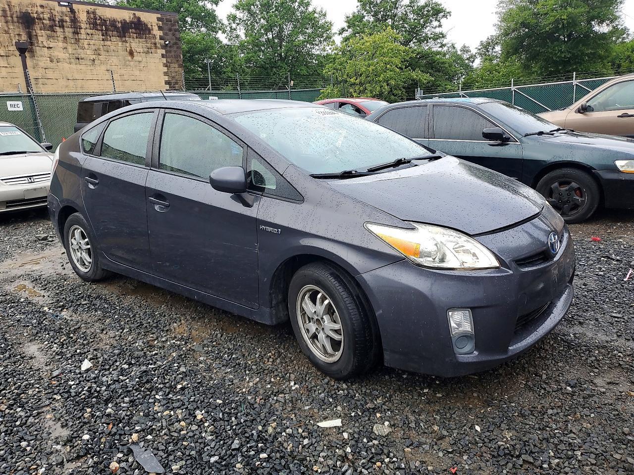 2010 Toyota Prius Iii - Фото 4