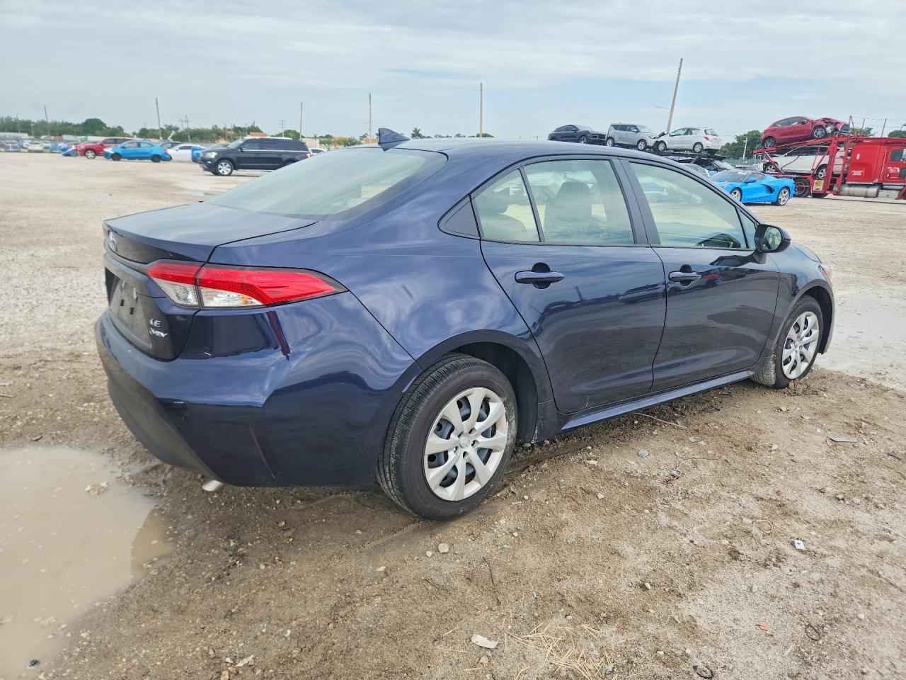2026 Toyota Corolla Hybrid Le - Image 3