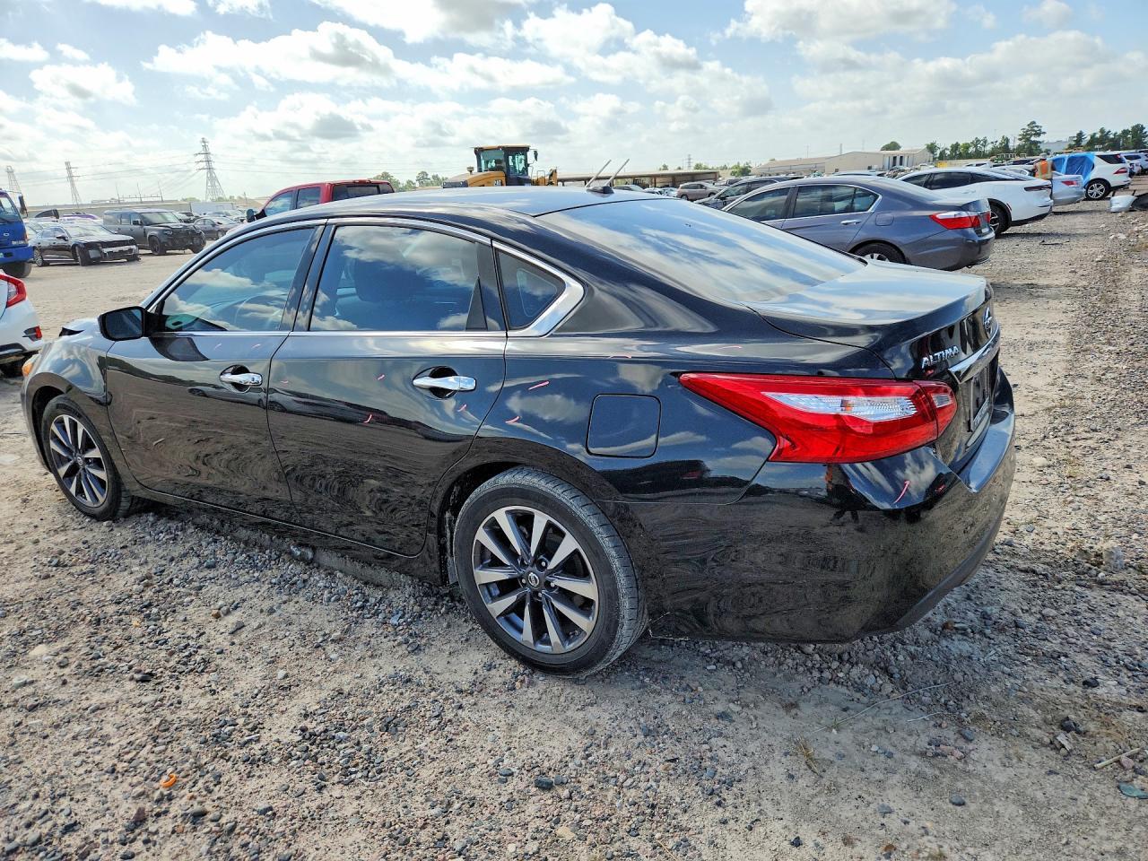 2017 Nissan Altima 2.5 Sv - Фото 2