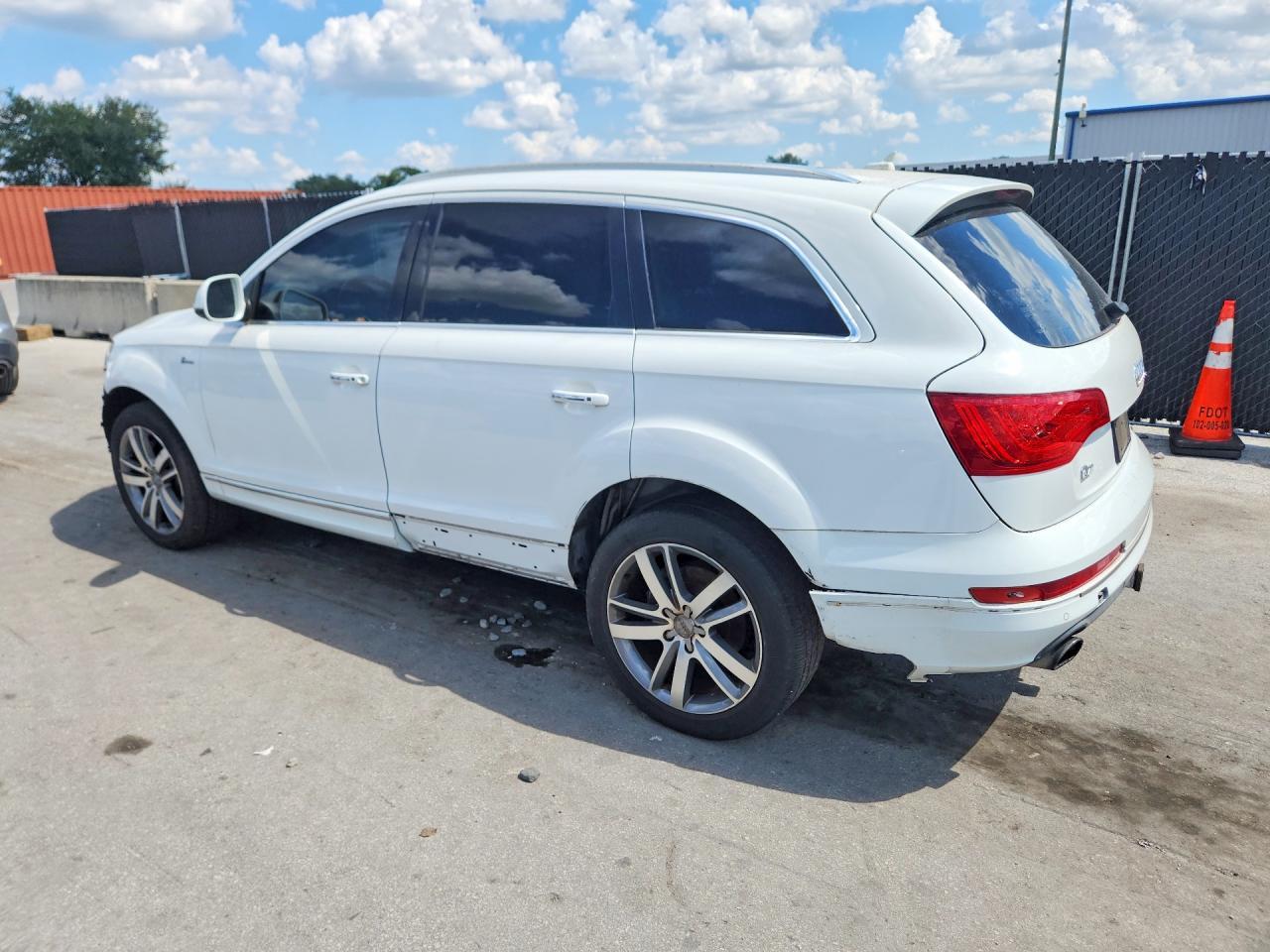 2015 Audi Q7 Premium Plus - Фото 2